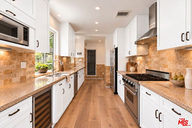 439 N La Jolla Avenue, Los Angeles, CA 90048