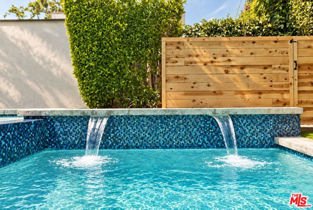 439 N La Jolla Avenue, Los Angeles, CA 90048
