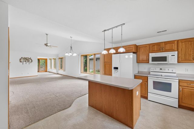 466 Cedar Court, Taylors Falls, MN 55084