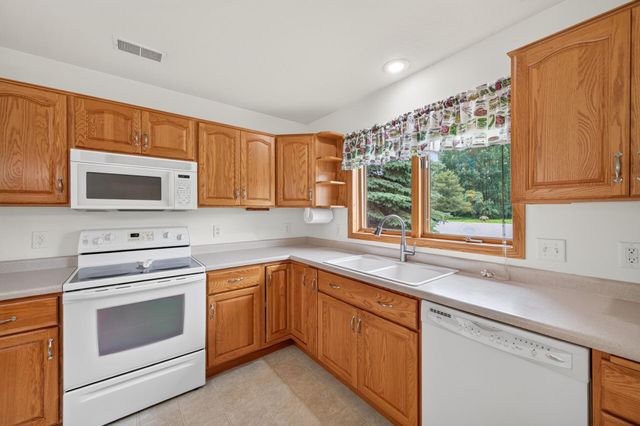466 Cedar Court, Taylors Falls, MN 55084