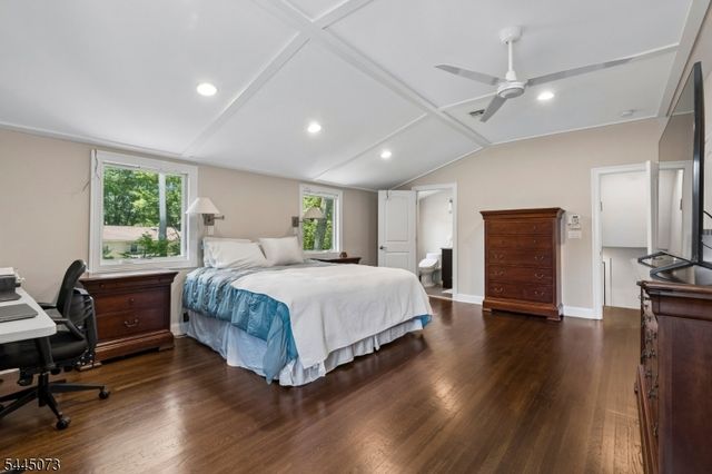 27 Shadowlawn Dr, Livingston Twp., NJ 07039