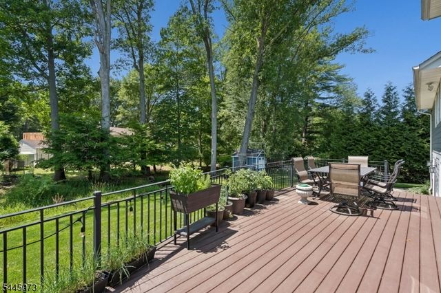 27 Shadowlawn Dr, Livingston Twp., NJ 07039