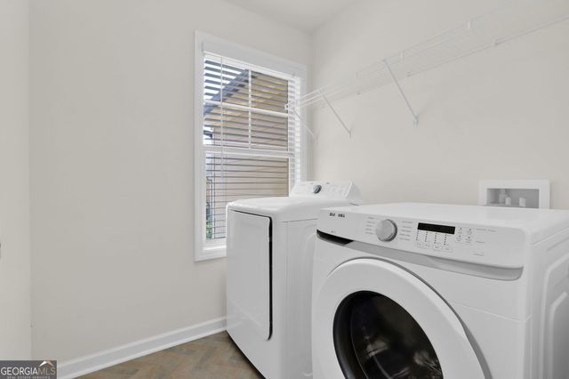 232 Cashes Drive, Lilburn, GA 30047