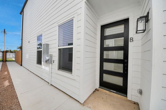 2708 Bostic Street B, Houston, TX 77093