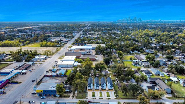 2708 Bostic Street B, Houston, TX 77093