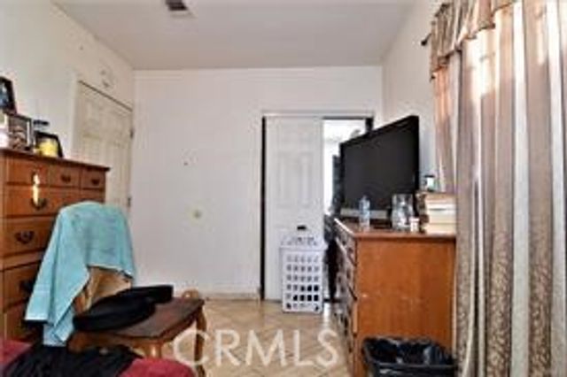 14807 Oro Grande, Sylmar, CA 91342
