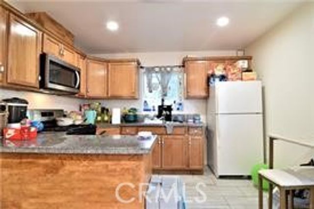 14807 Oro Grande, Sylmar, CA 91342