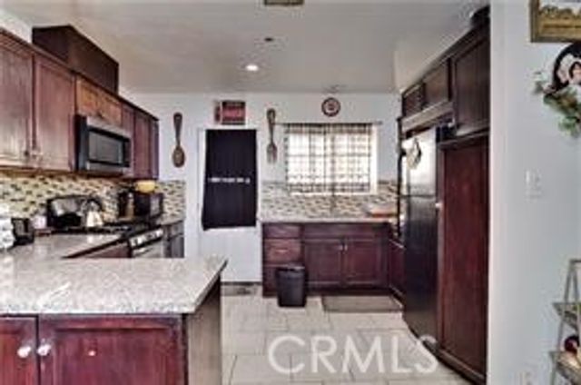 14807 Oro Grande, Sylmar, CA 91342