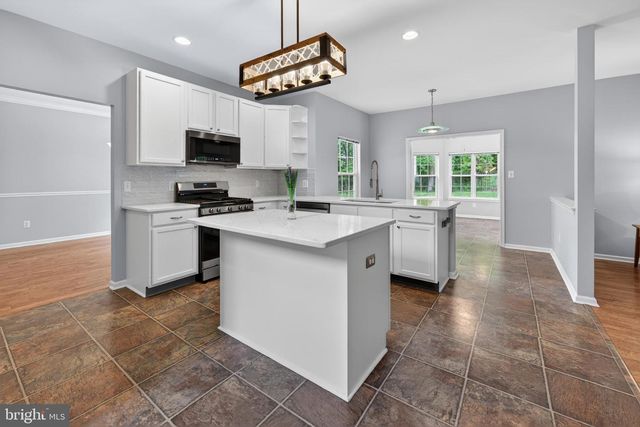 189 ALEKSANDER LN, Mount Royal, NJ 08061