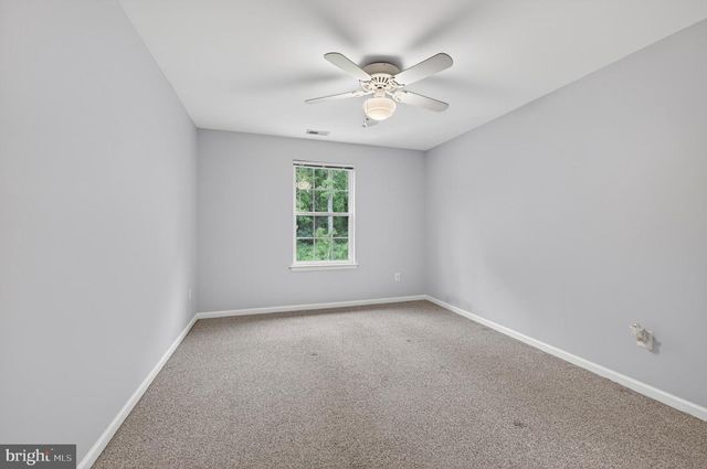 189 ALEKSANDER LN, Mount Royal, NJ 08061