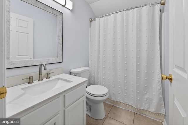 189 ALEKSANDER LN, Mount Royal, NJ 08061
