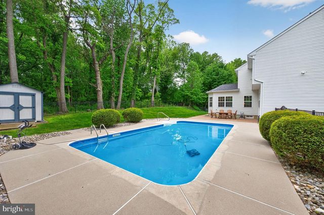 189 ALEKSANDER LN, Mount Royal, NJ 08061