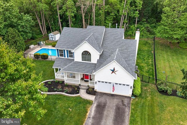 189 ALEKSANDER LN, Mount Royal, NJ 08061