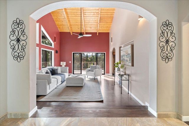 23435 Summit Road, Los Gatos, CA 95033