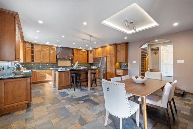 23435 Summit Road, Los Gatos, CA 95033