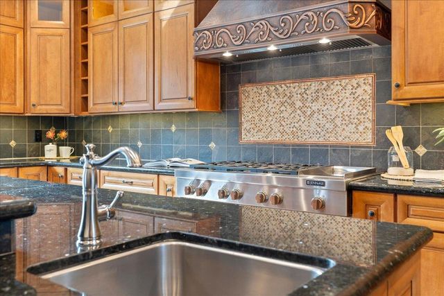 23435 Summit Road, Los Gatos, CA 95033