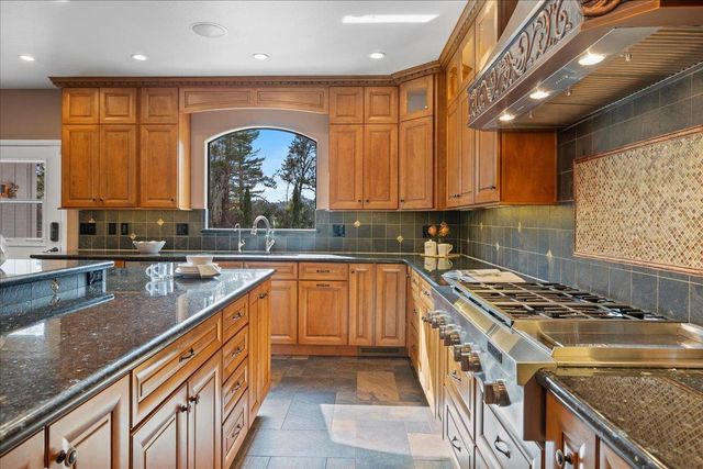 23435 Summit Road, Los Gatos, CA 95033