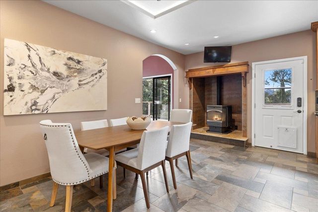 23435 Summit Road, Los Gatos, CA 95033