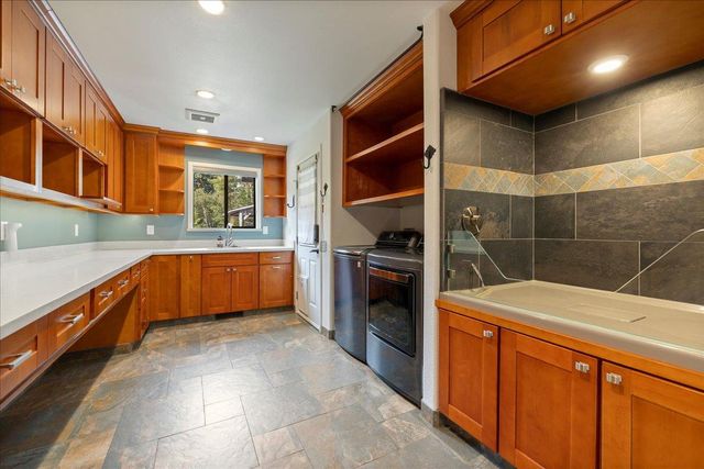 23435 Summit Road, Los Gatos, CA 95033