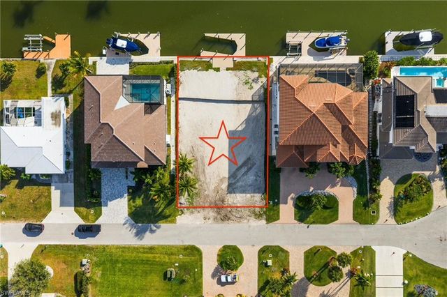 418 Seagull AVE, Naples, FL 34108