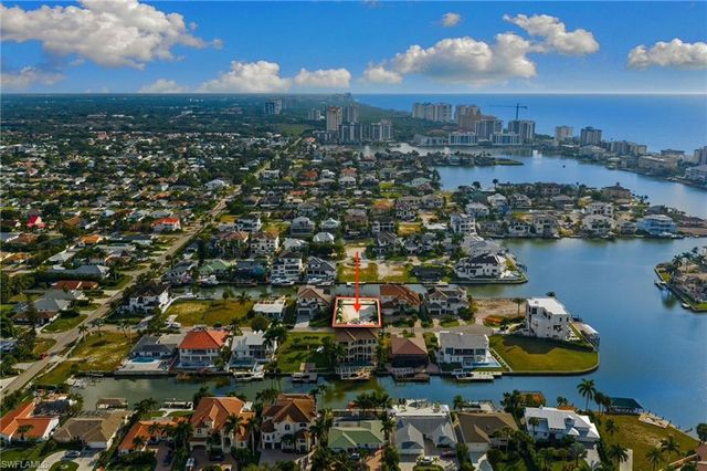 418 Seagull AVE, Naples, FL 34108