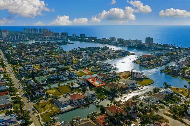 418 Seagull AVE, Naples, FL 34108