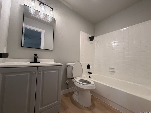 8726 TIMBERBRIAR ST, San Antonio, TX 78250