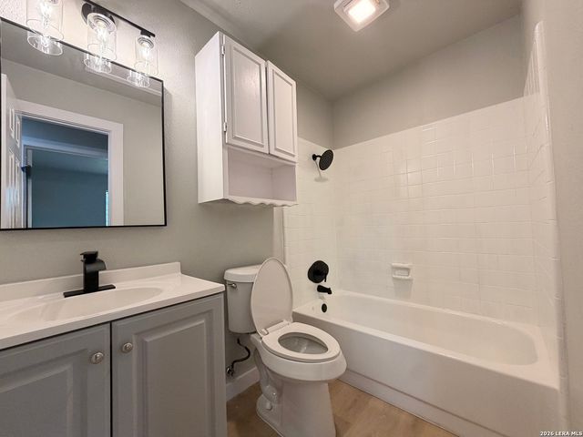 8726 TIMBERBRIAR ST, San Antonio, TX 78250
