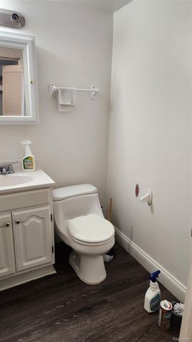 15754 Dupage Boulevard, Taylor, MI 48180