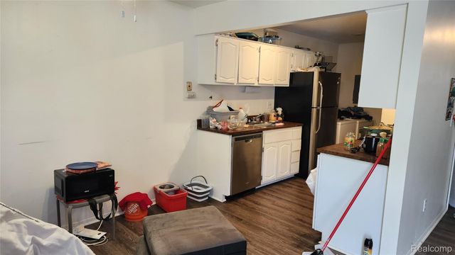 15754 Dupage Boulevard, Taylor, MI 48180