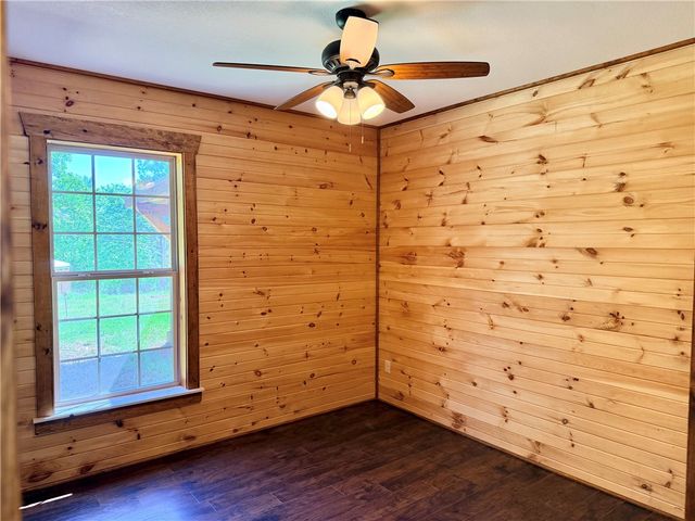 8030 Norvel Drive, Harrison, AR 72601