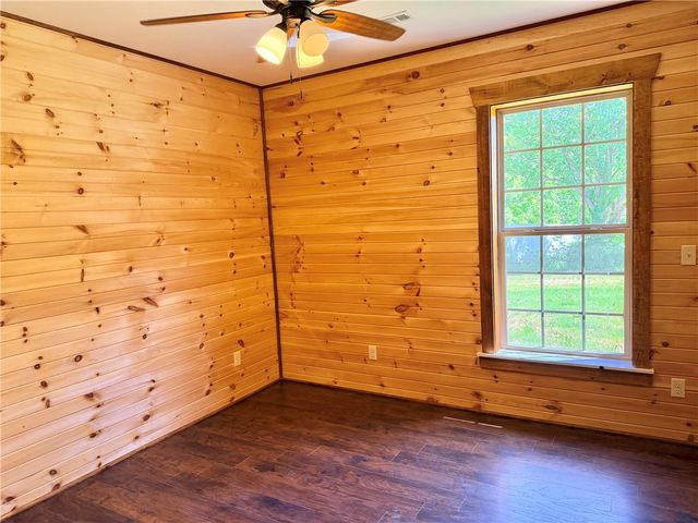 8030 Norvel Drive, Harrison, AR 72601
