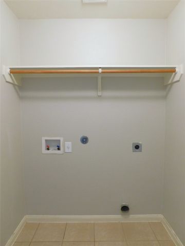 125 Eider Drive, Sanger, TX 76266