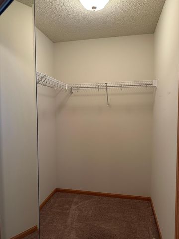 2231 Penn Place 322, North Saint Paul, MN 55109