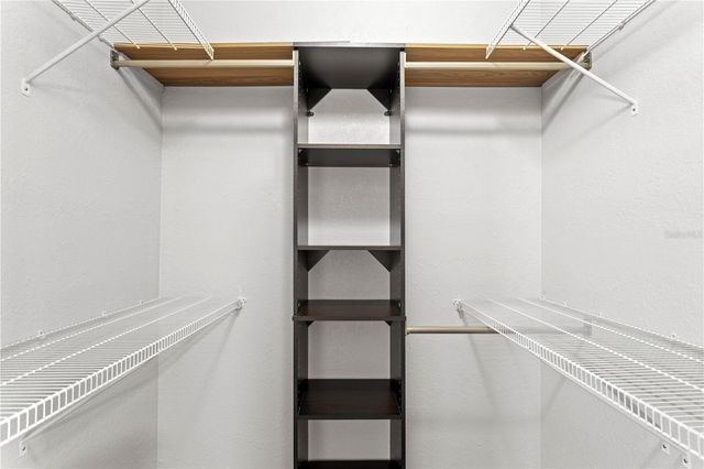 943 NORMANDY TRACE ROAD, Tampa, FL 33602