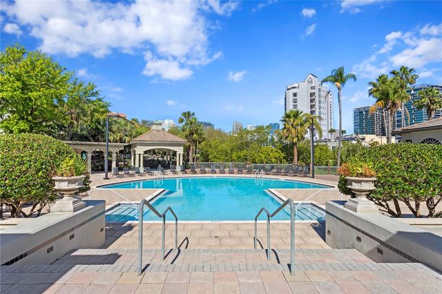 943 NORMANDY TRACE ROAD, Tampa, FL 33602