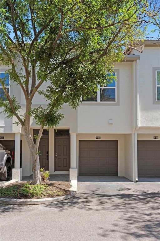 943 NORMANDY TRACE ROAD, Tampa, FL 33602