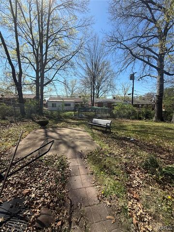 7710 Carleton Avenue, University City, MO 63130