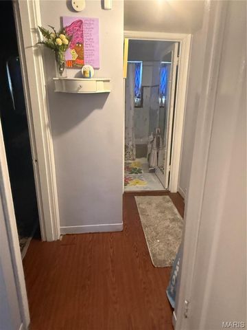 7710 Carleton Avenue, University City, MO 63130