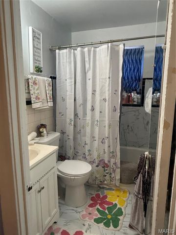 7710 Carleton Avenue, University City, MO 63130