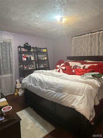 7710 Carleton Avenue, University City, MO 63130
