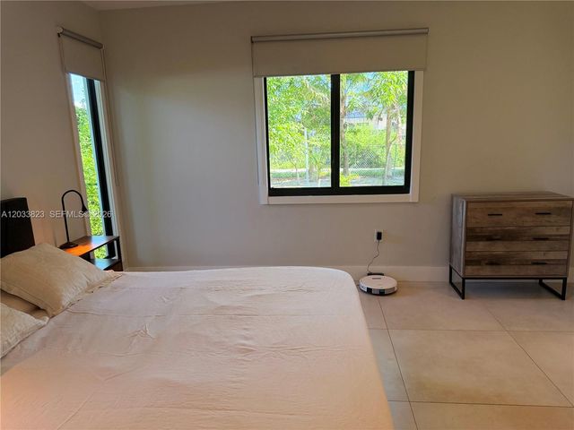 360 NW 40th Street 0, Miami, FL 33127
