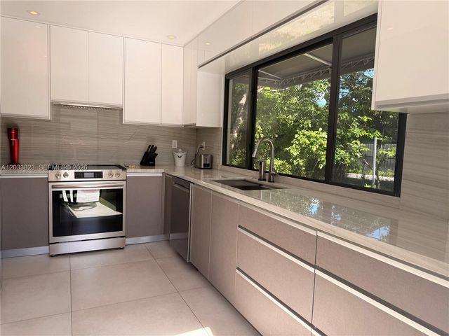 360 NW 40th Street 0, Miami, FL 33127