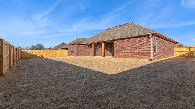 147 N Banner Avenue, Farmington, AR 72730