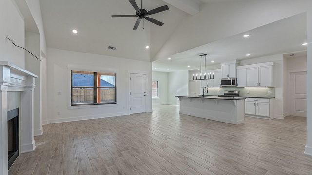 147 N Banner Avenue, Farmington, AR 72730