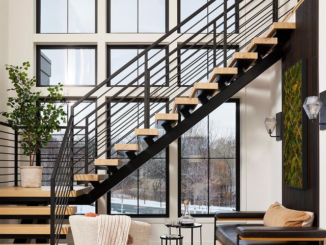 223 Old Wildwood Road, Mahtomedi, MN 55115