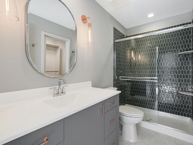 223 Old Wildwood Road, Mahtomedi, MN 55115