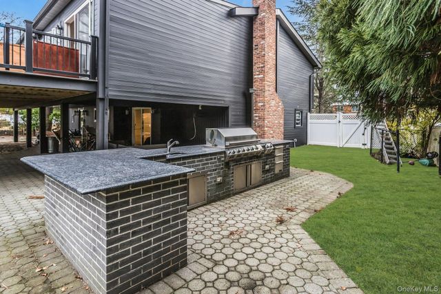 1815 Cynthia Lane, Merrick, NY 11566