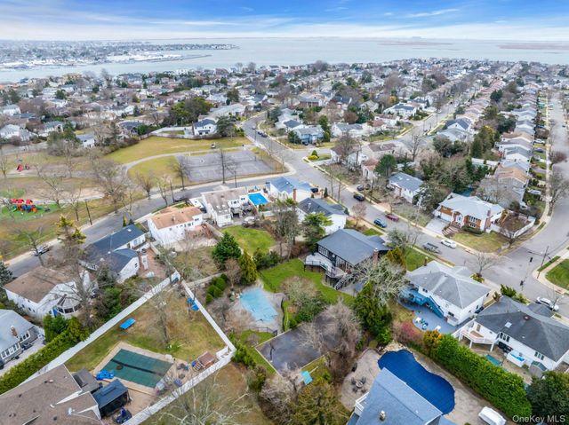 1815 Cynthia Lane, Merrick, NY 11566