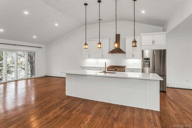 1815 Cynthia Lane, Merrick, NY 11566